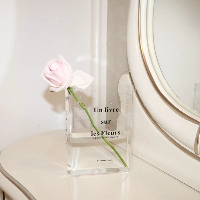 Vase "Un livre sur les fleurs" | 1+1 OFFERT